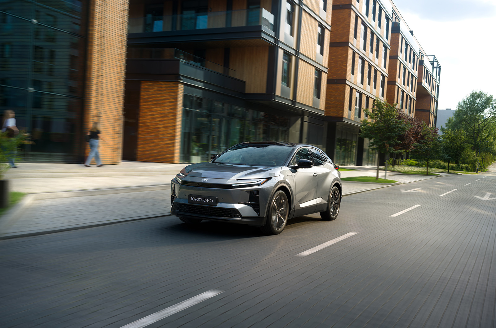 Toyota C-HR+ front