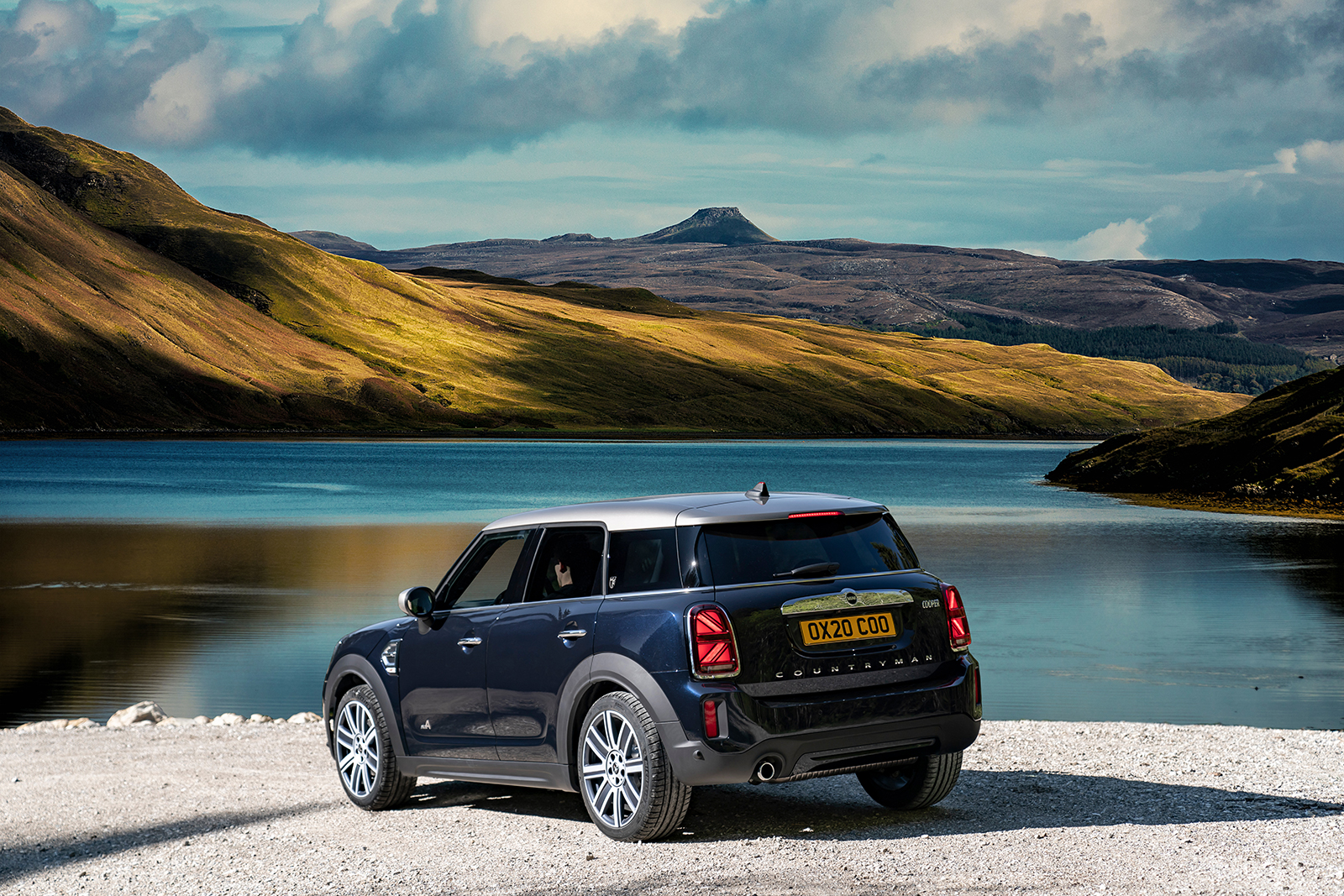 MINI Countryman rear three quarters