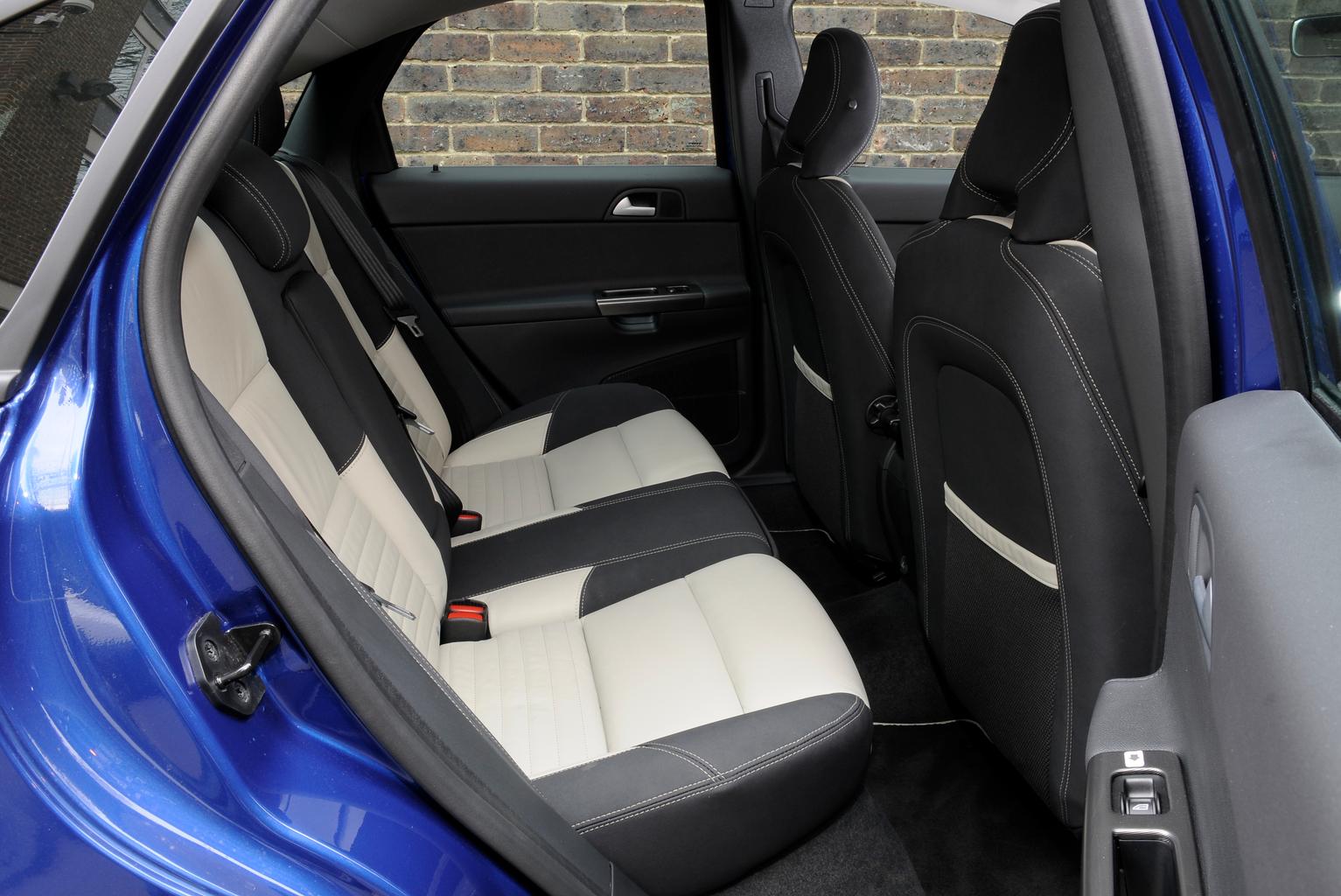Volvo S40 saloon (04 - 12)
