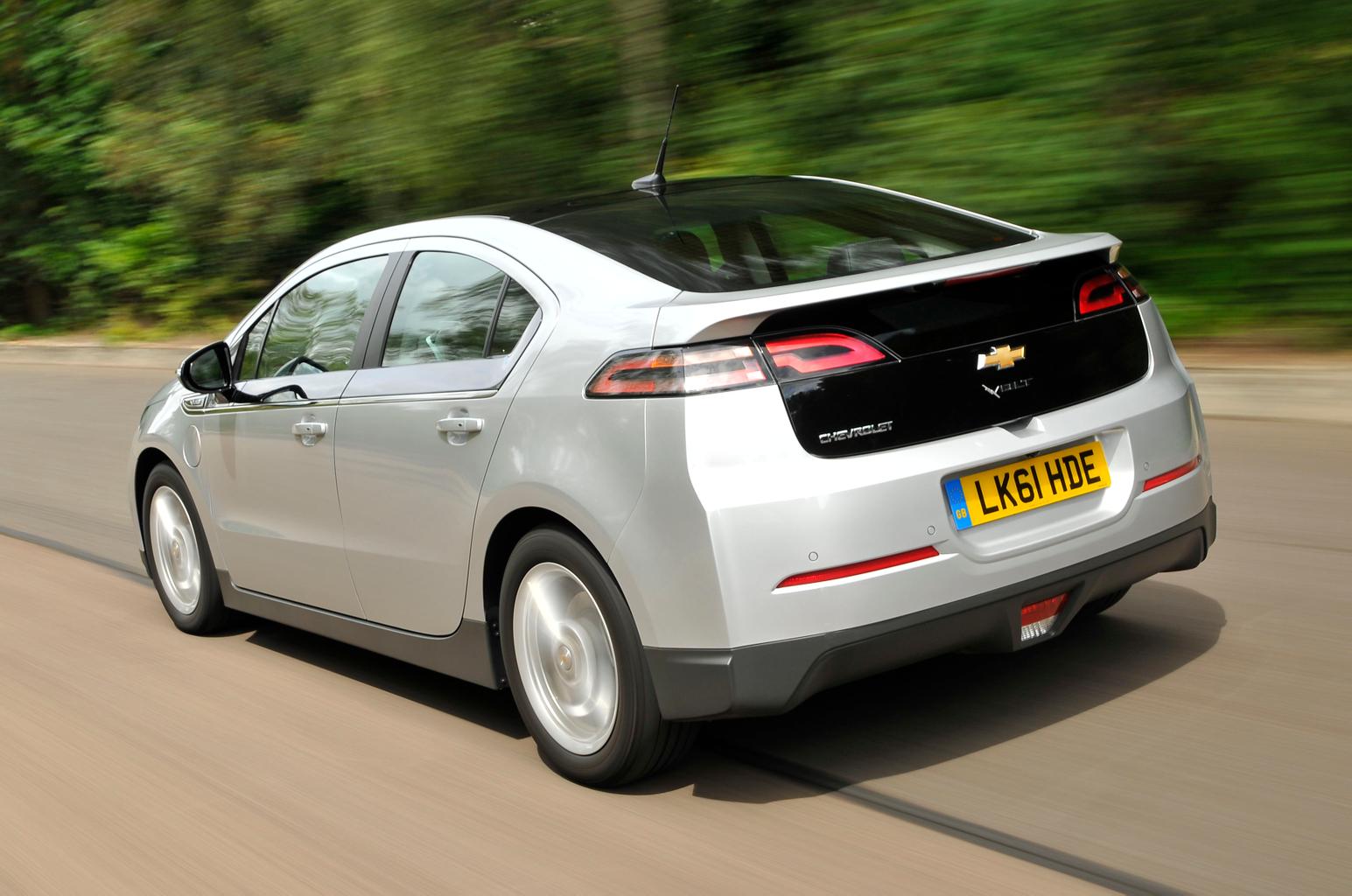 Used test – diesel busters: Chevrolet Volt vs Toyota Prius Plug-In
