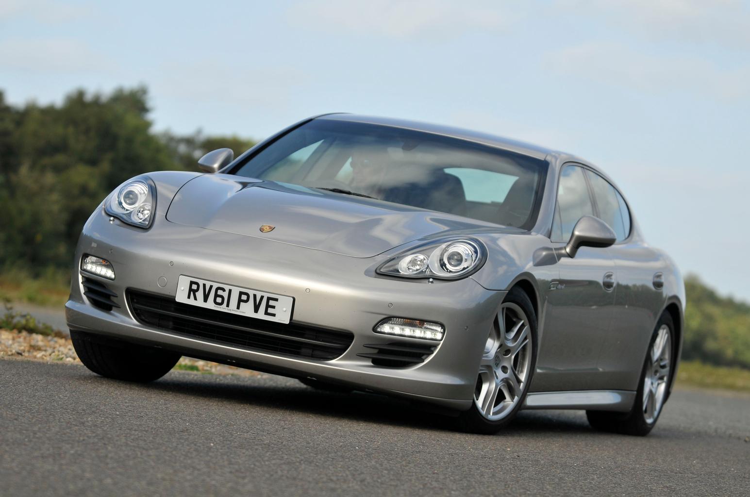 Used test – stylish luxury cars: Mercedes-Benz CLS vs Porsche Panamera