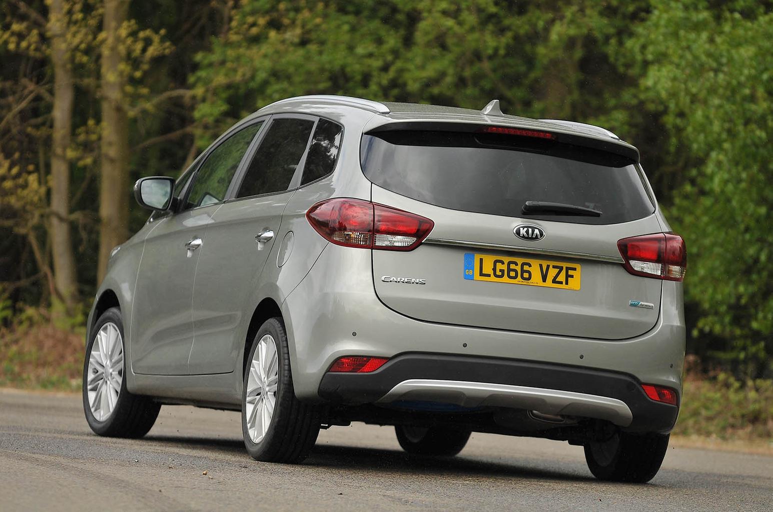 Used Kia Carens 13-present