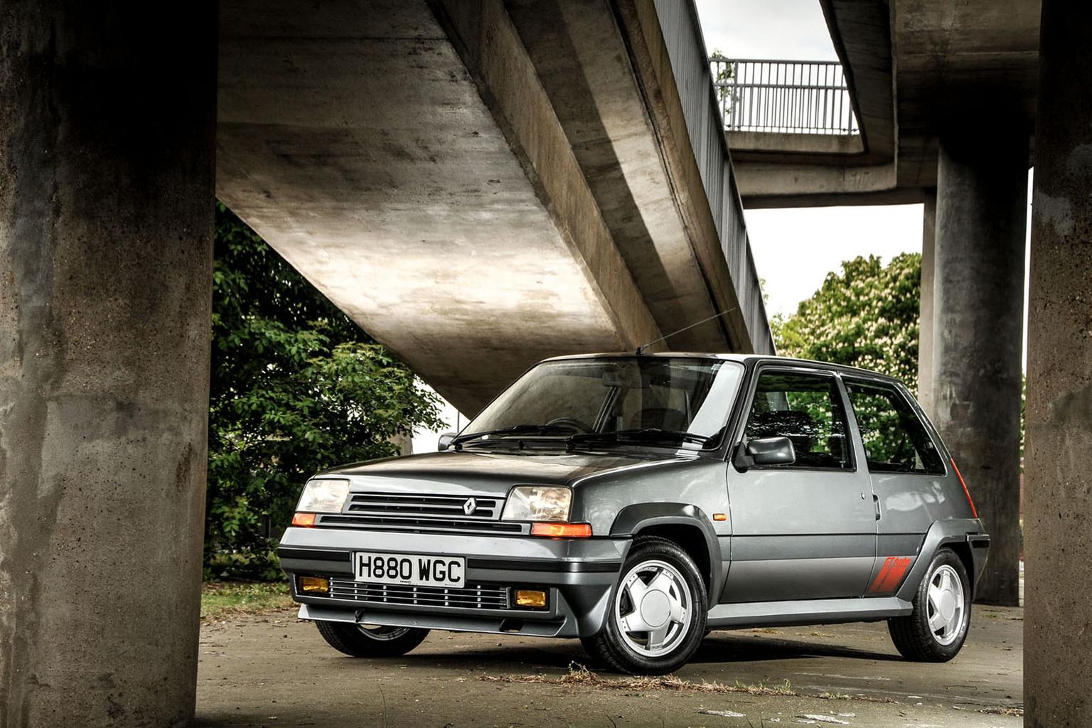 Renault 5 GT Turbo – Rewind Wednesday