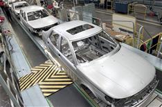 Saab clings on with new funding