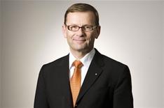 Renault boss resigns after spy hoax