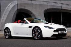 Hot Aston Martin V12 Vantage Roadster