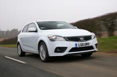 Kia launches flagship Proceed