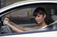 Bond girl draws attention to Ka