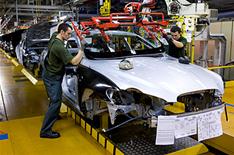 Jaguar Land Rover changes pay day