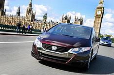 Japan to sell fuel cell cars in 2015