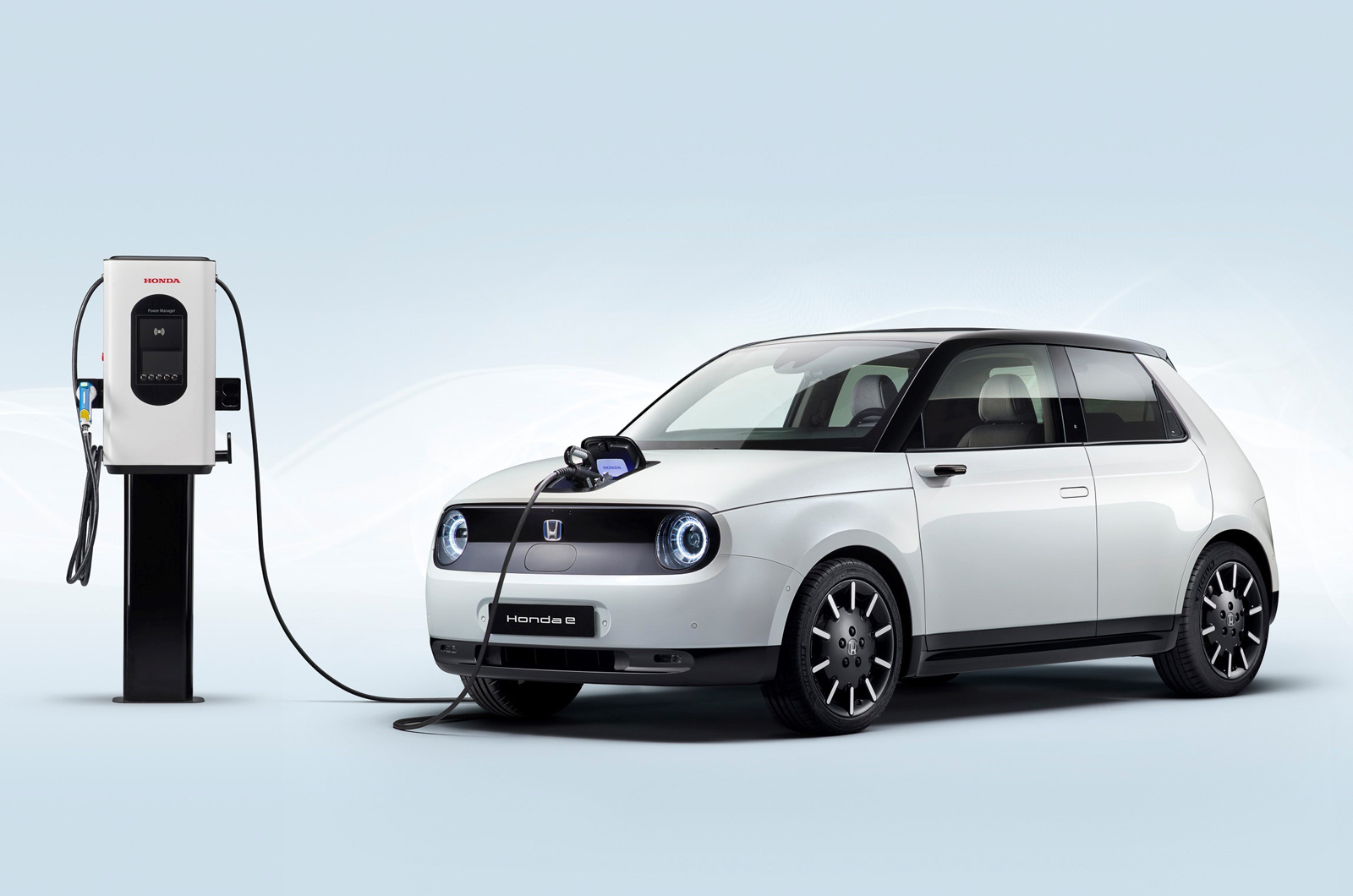 Honda E charging