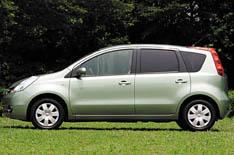 Nissan - Seat