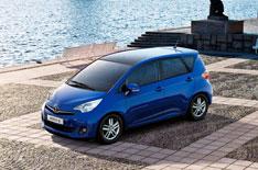 New Toyota MPV to debut at Paris show