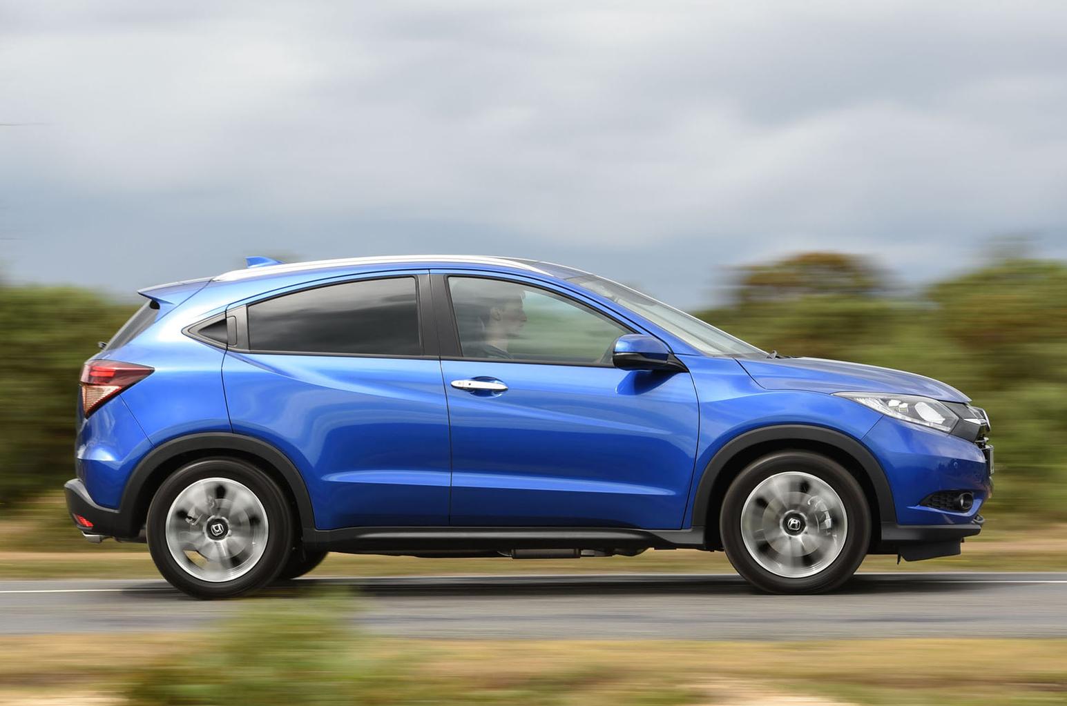 Honda HR-V vs Mazda CX-3 vs Nissan Qashqai