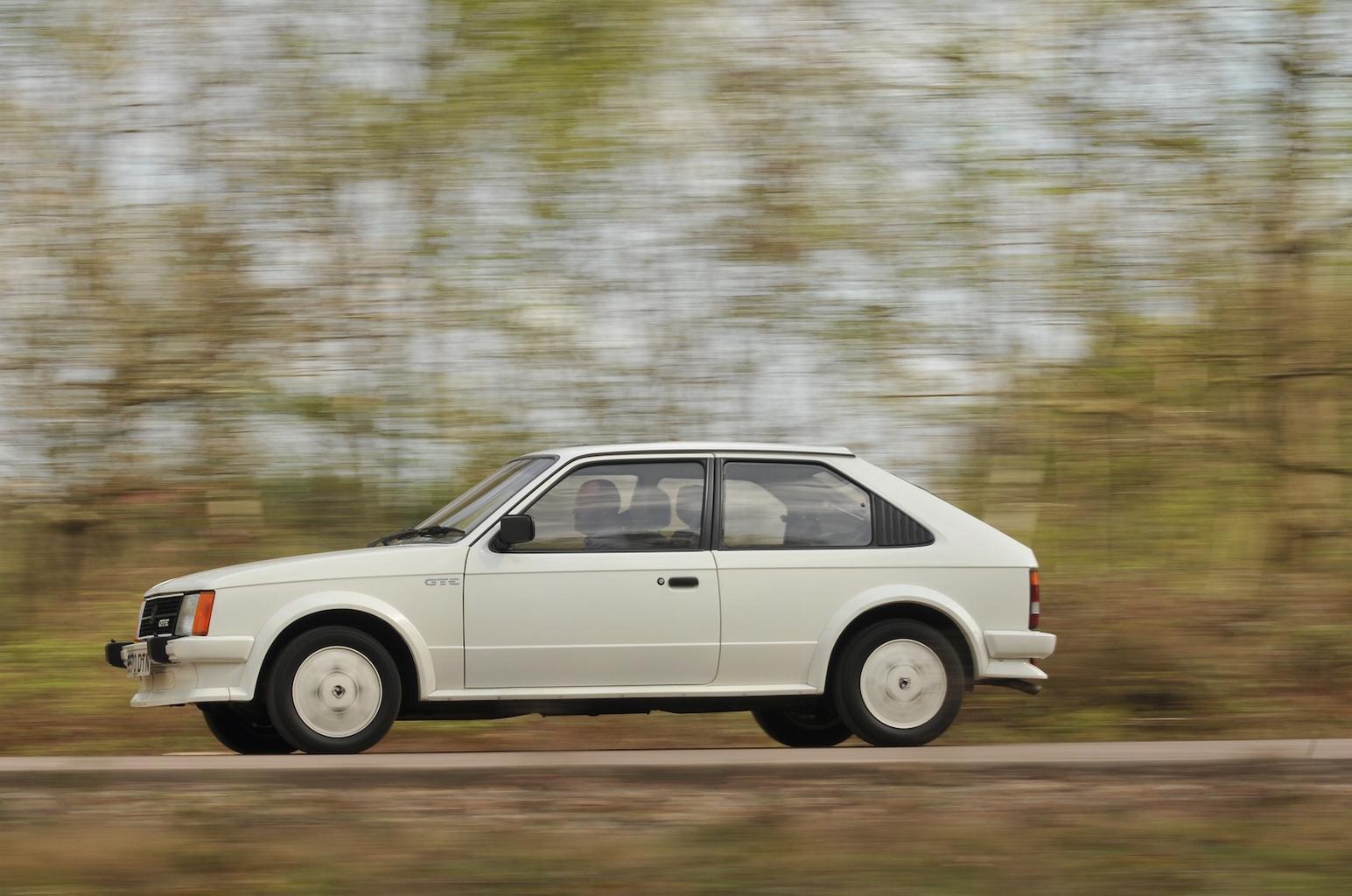 Vauxhall Astra GTE – Rewind Wednesday
