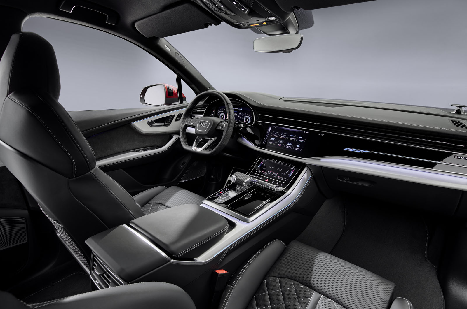 2020 Audi Q7 dashboard