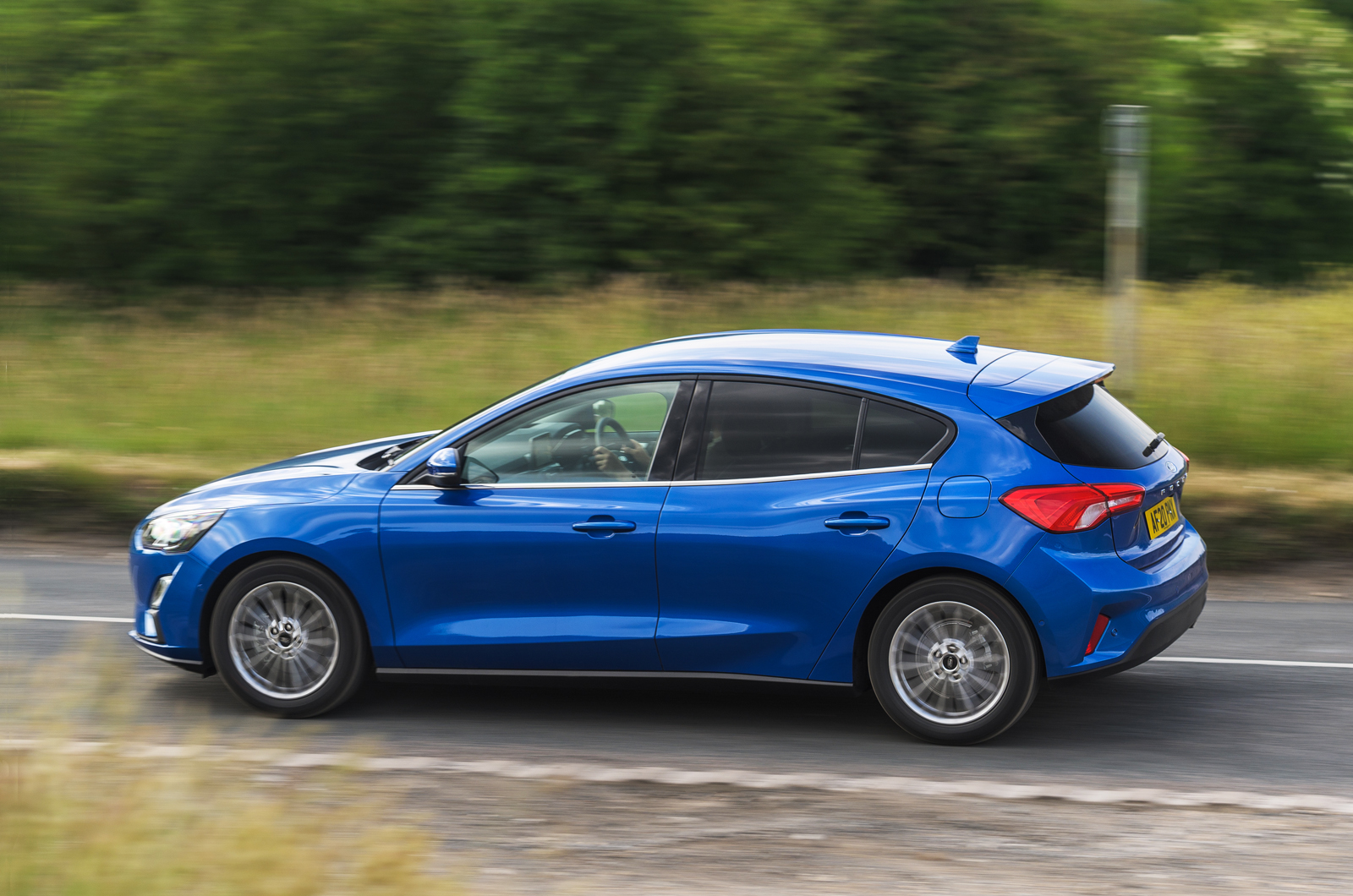 Used Ford Focus 2018-present side action