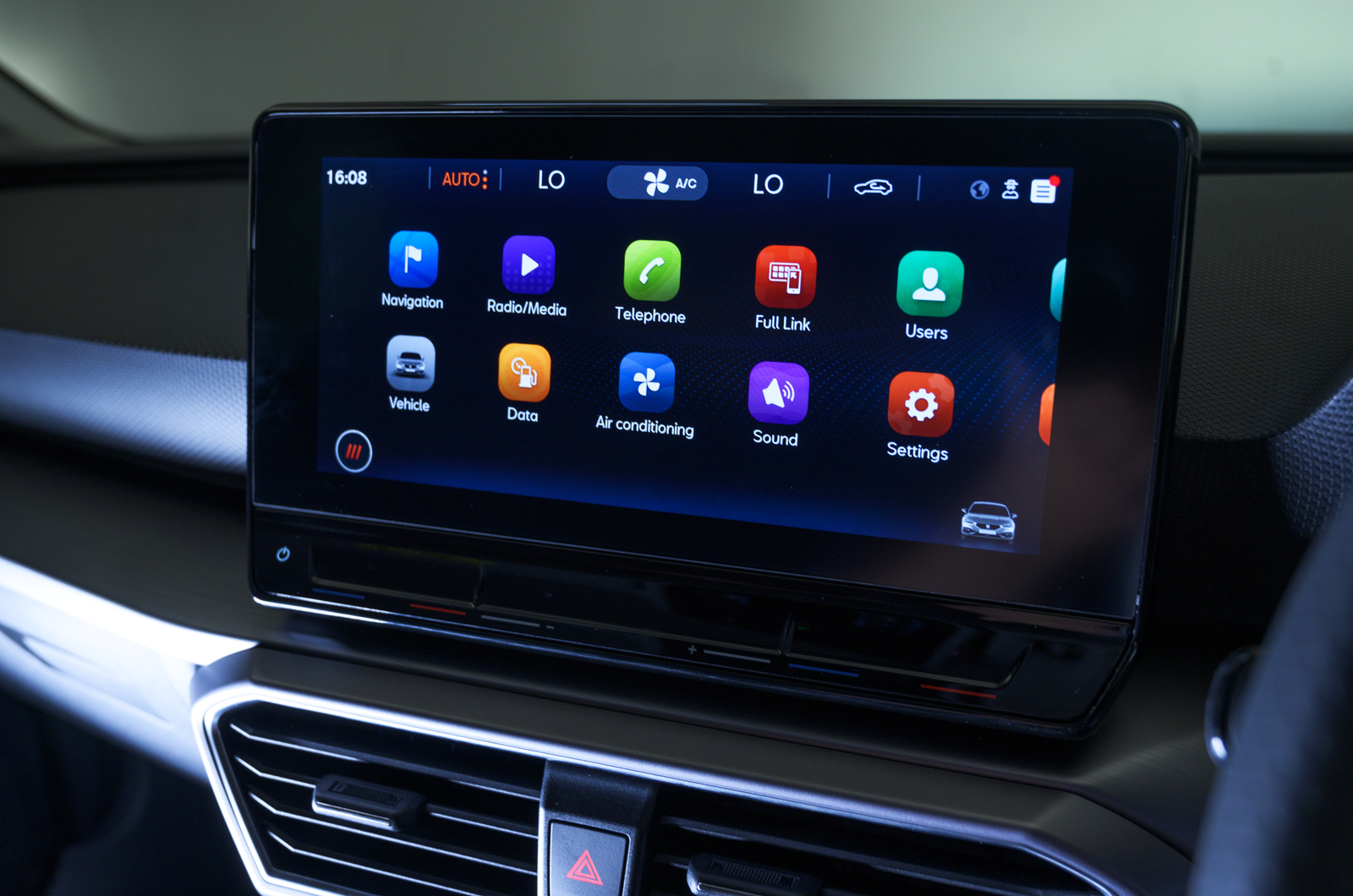 2020 Seat Leon touchscreen