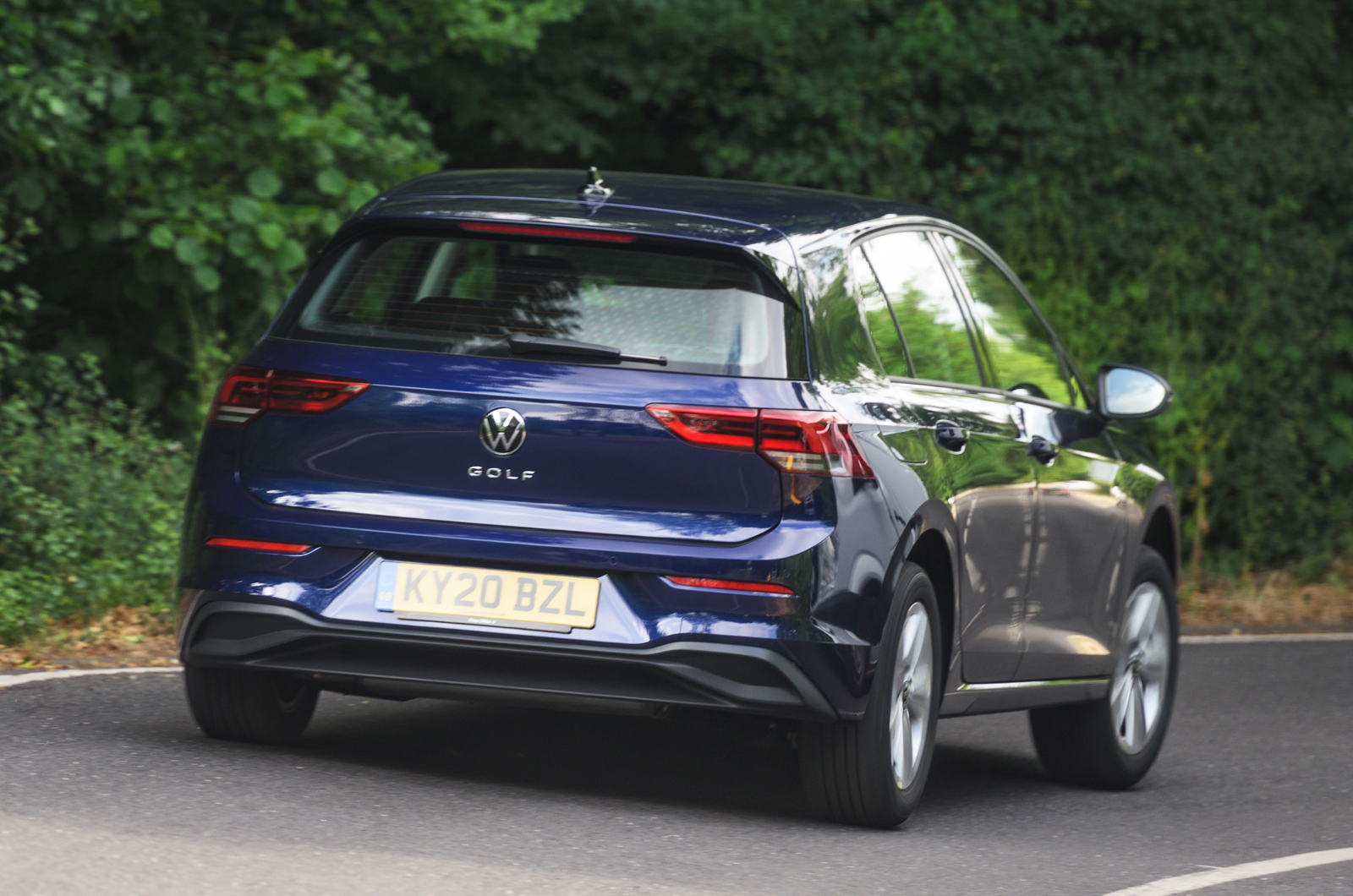2020 Volkswagen Golf rear action
