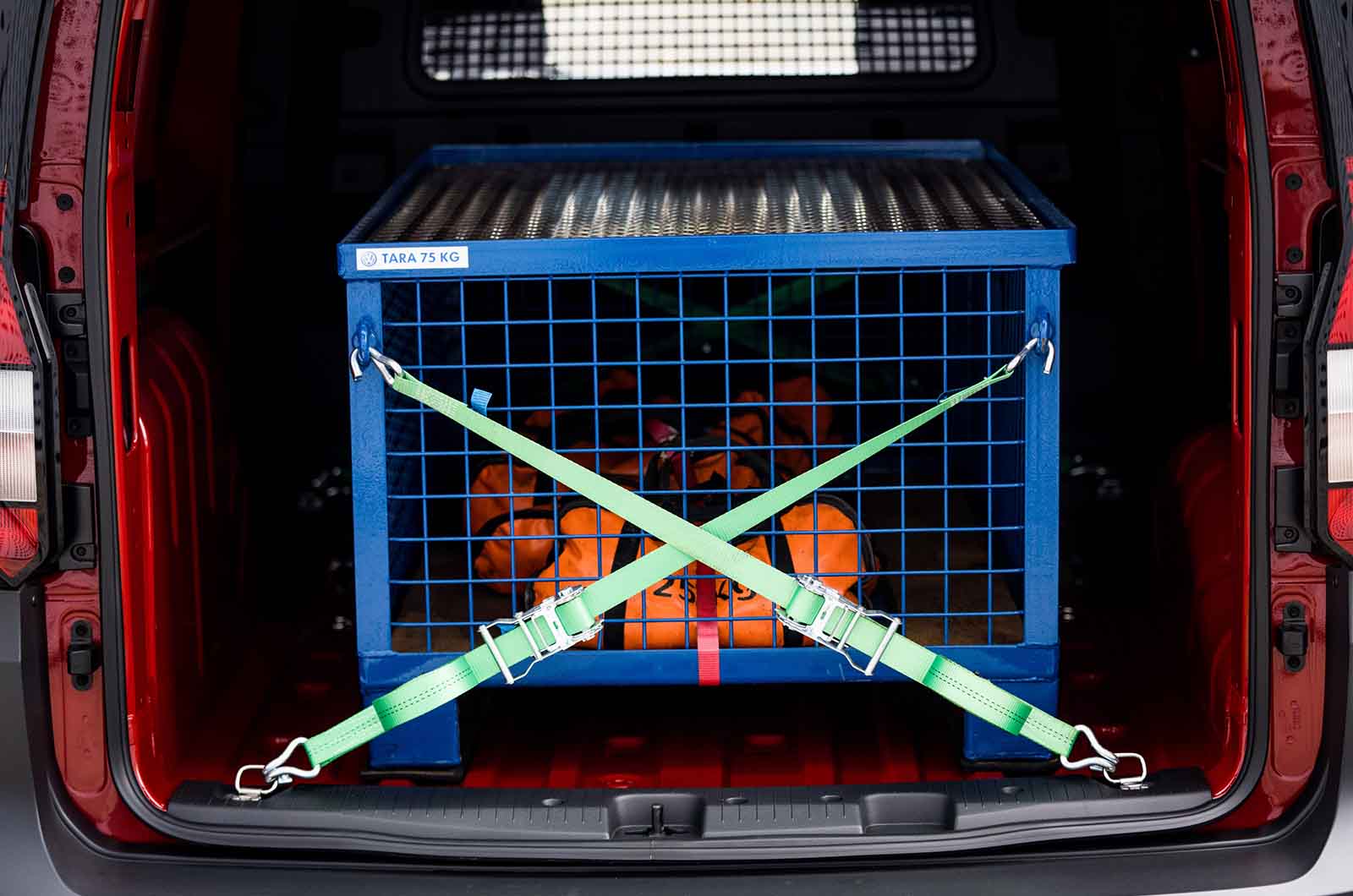 2021 VW Caddy van load space