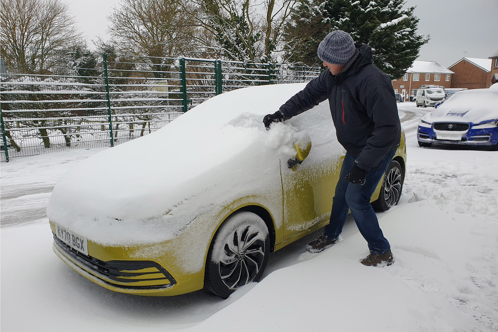 Volkswagen Golf long-term snow shot