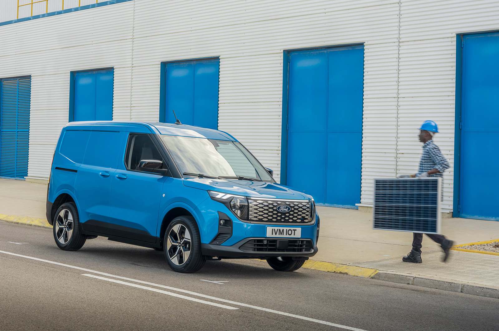 Ford E-Transit Courier front three quarters