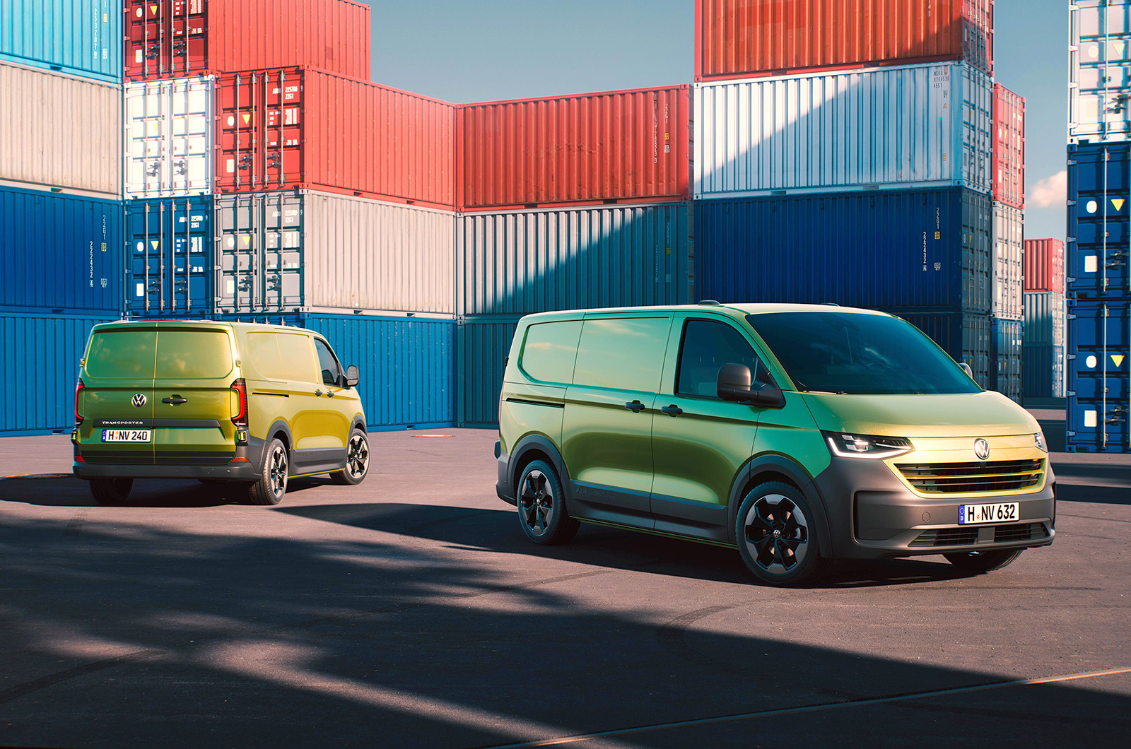 2025 Volkswagen Transporter front and rear
