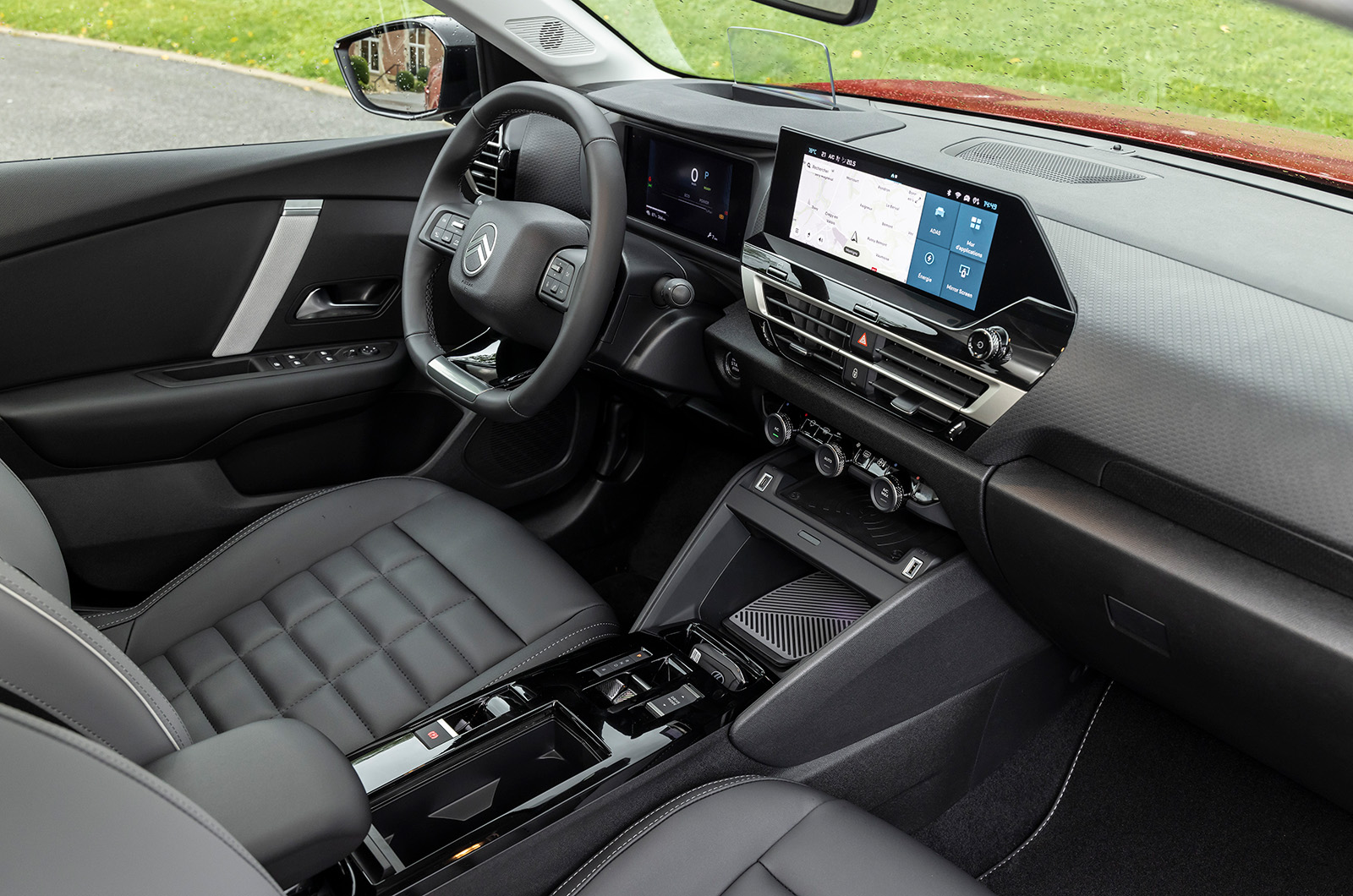 2025 Citroën C4 facelift interior dashboard
