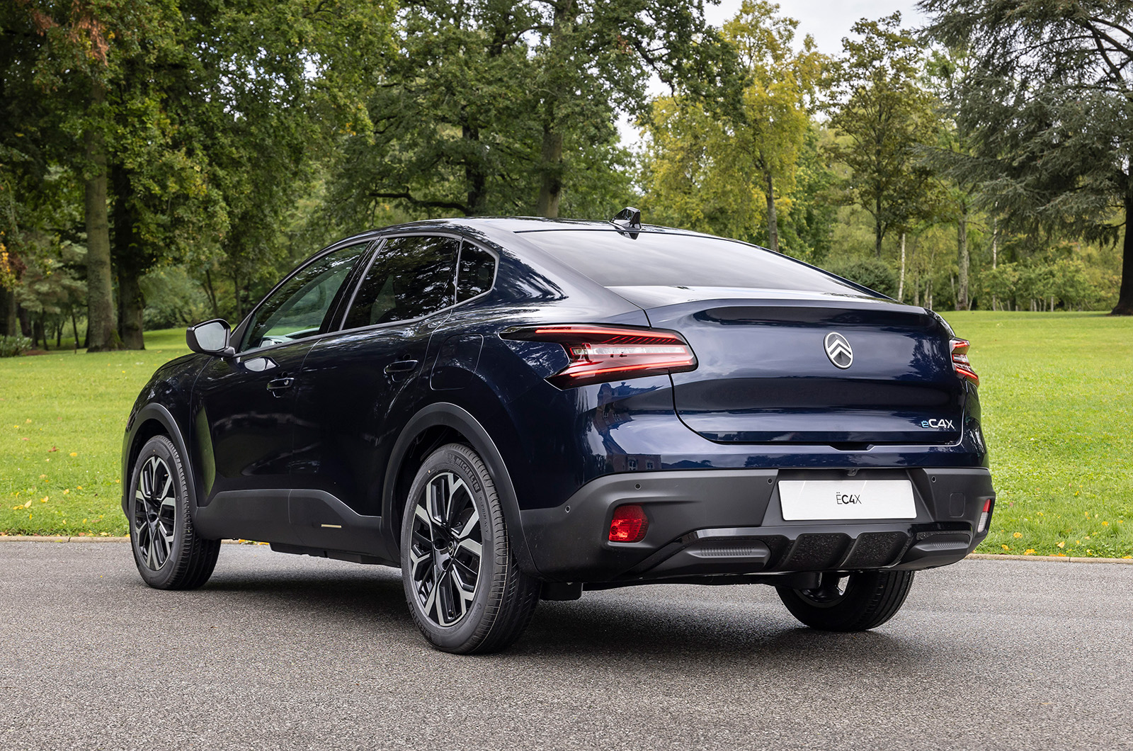 2025 Citroën C4X facelift rear static