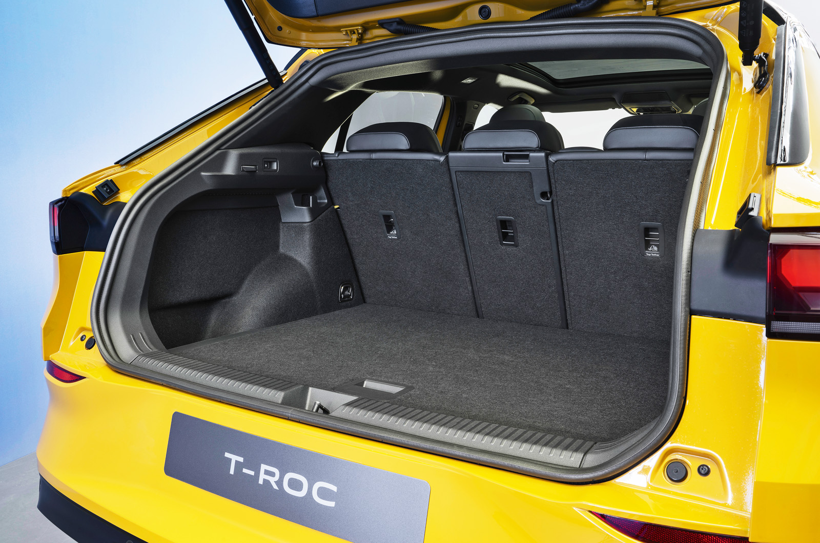 2026 Volkswagen T-Roc boot
