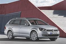 VW reveals new Golf estate