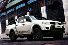 Mitsubishi L200 Barbarian Black review