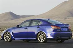 <b>Performance and handling</b>