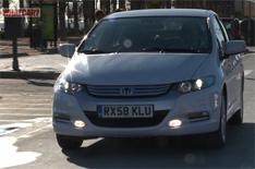 Video: Honda Insight & Nissan GT-R