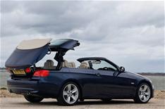 3 Series Convertible to keep metal roof
