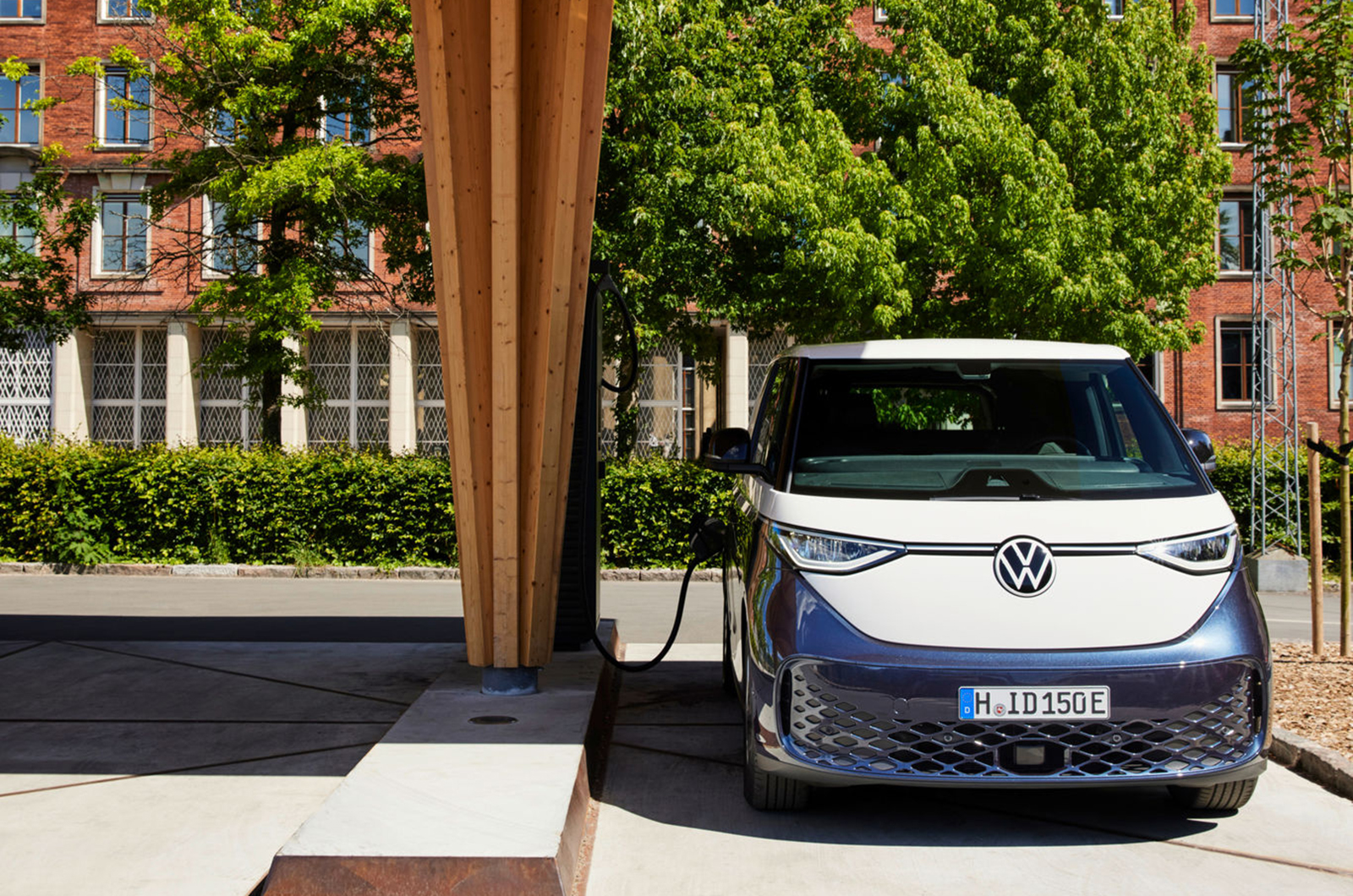Volkswagen ID. Buzz Cargo charging