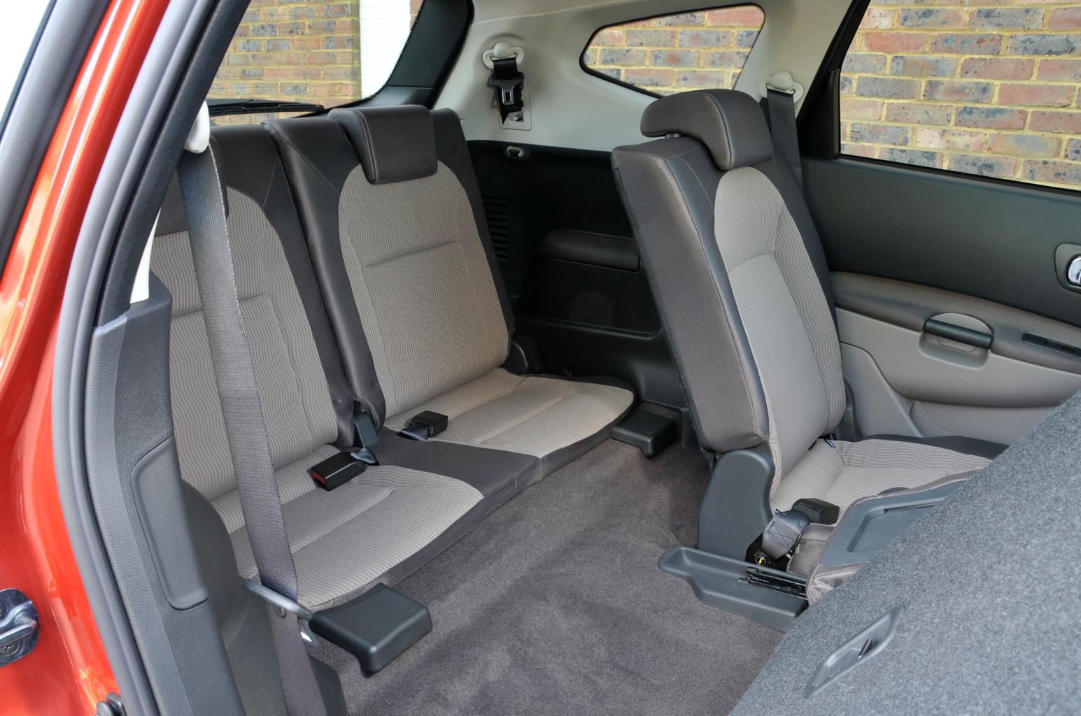 Nissan Qashqai+2 (08 - 13)