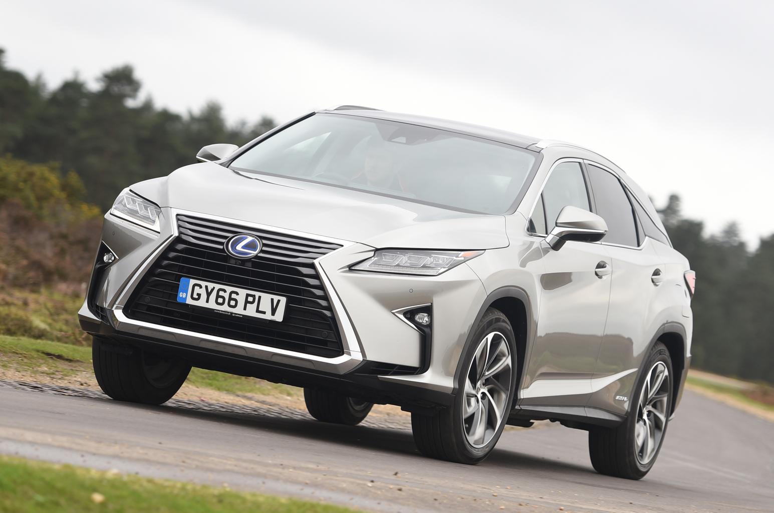 Audi Q7 vs Lexus RX 450h