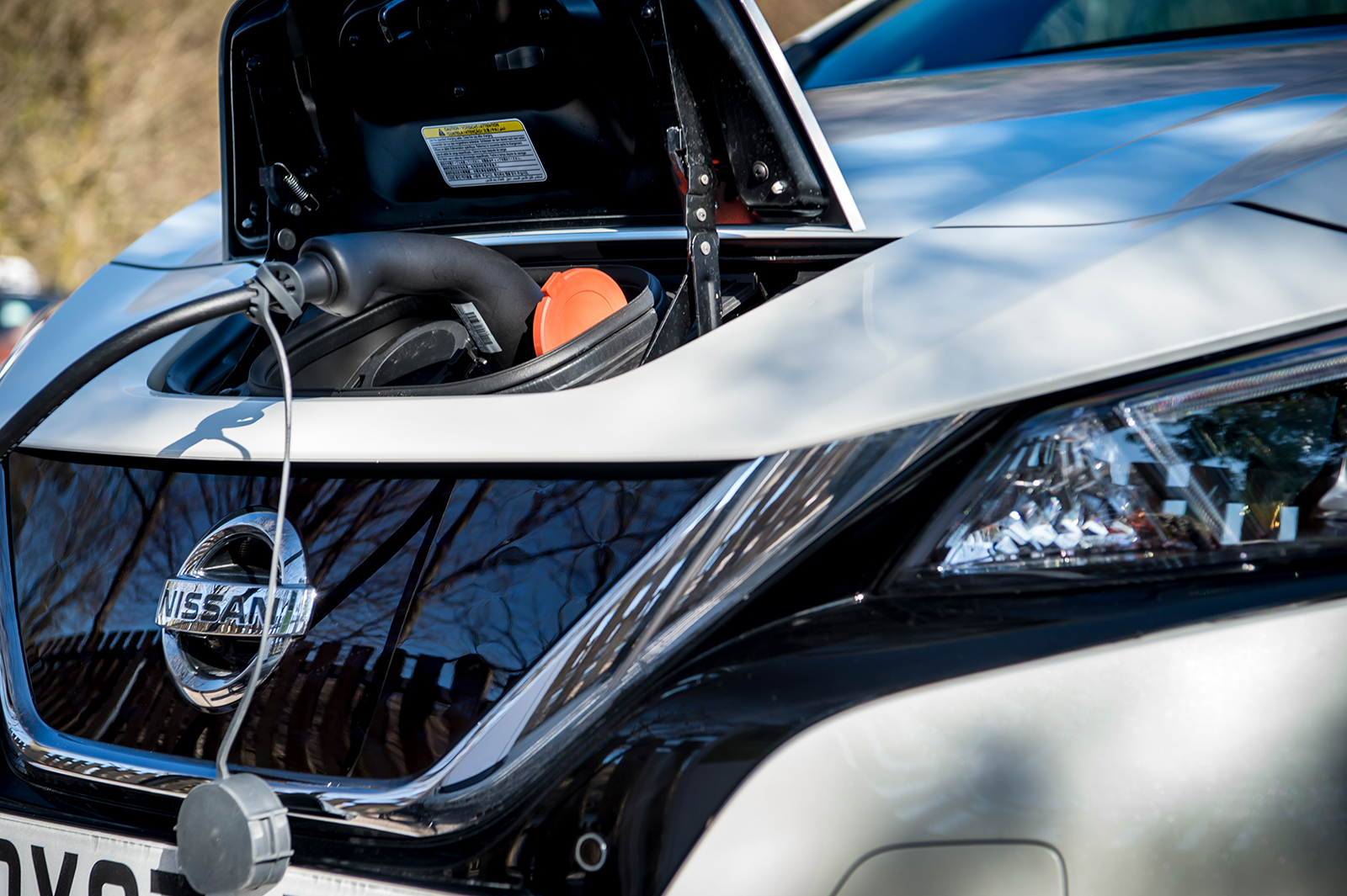 Nissan LEAF charging