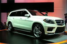 New York 2012: Mercedes GL unveiled