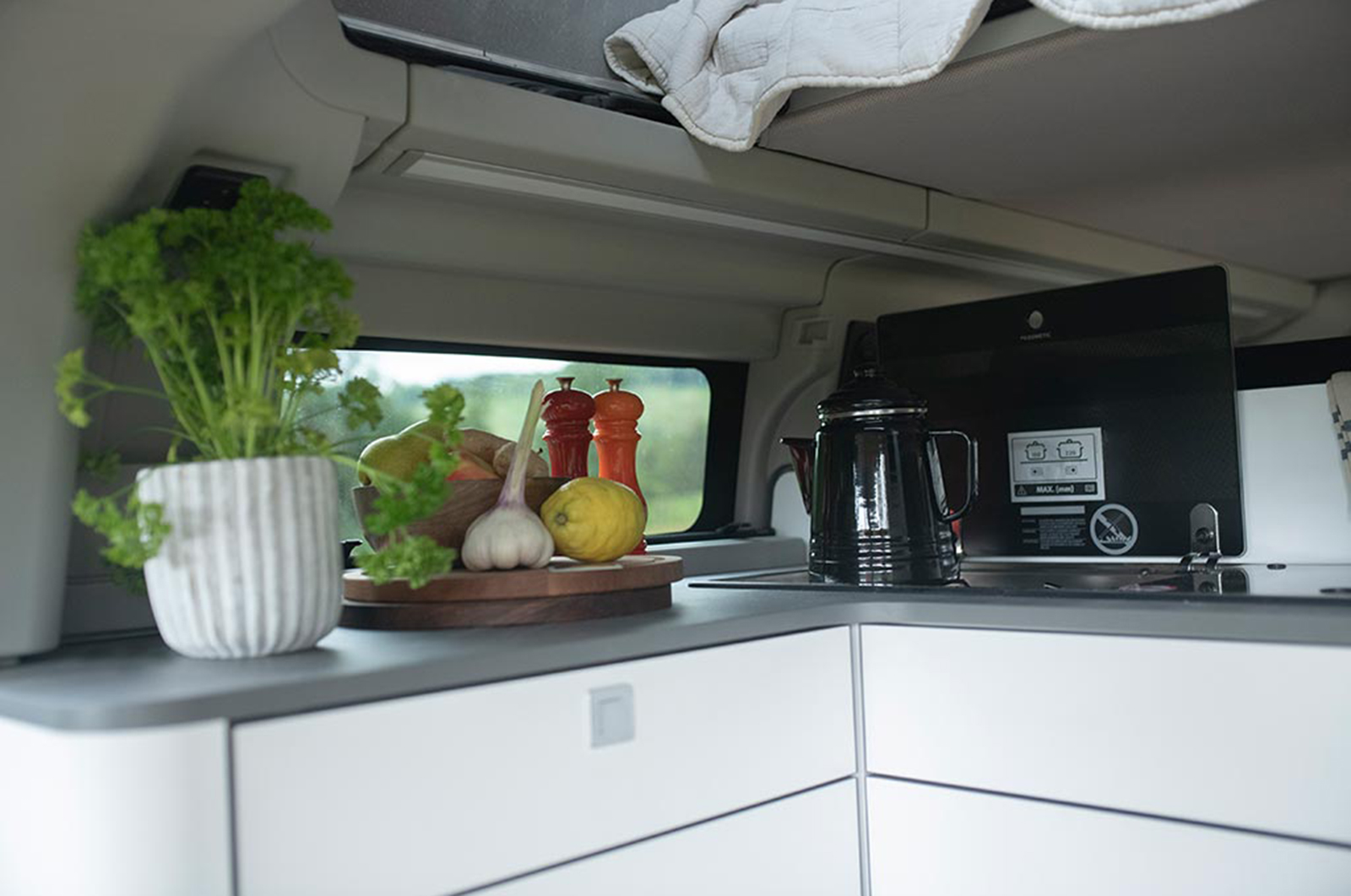 Ford Transit Nugget kitchen