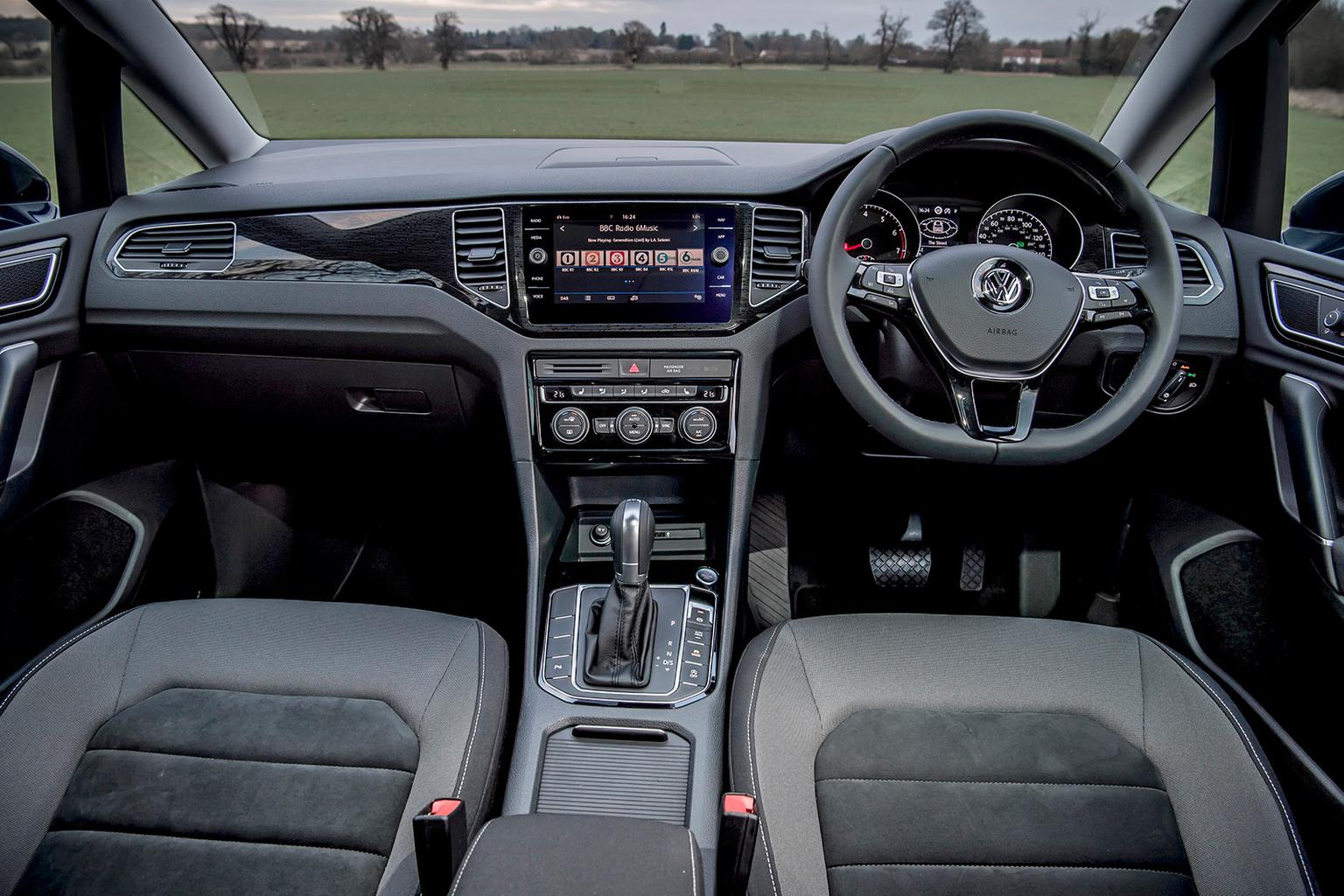Volkswagen Golf SV