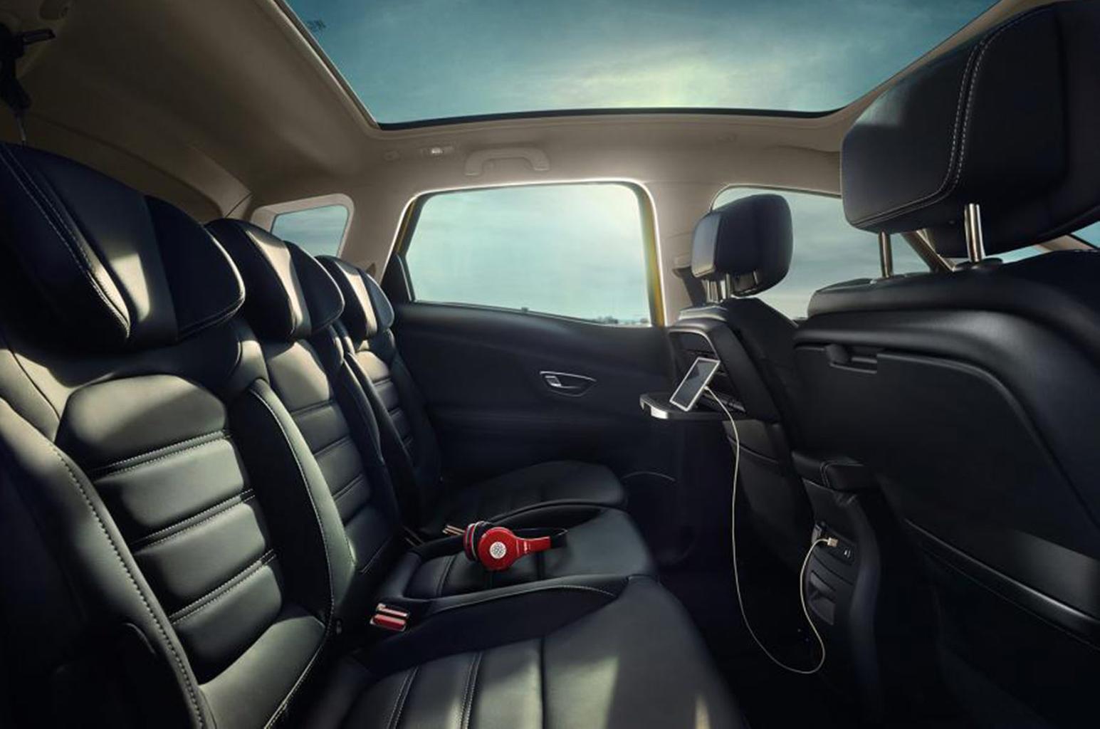 2016 Renault Scenic - exclusive reader test team preview