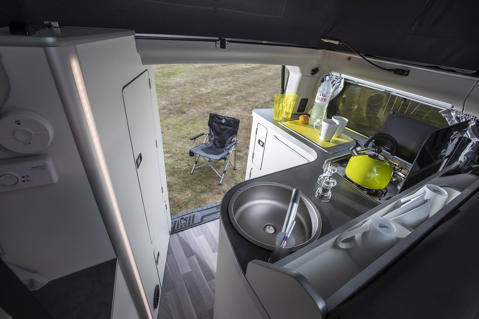 Ford Transit Nugget 2021 kitchen area