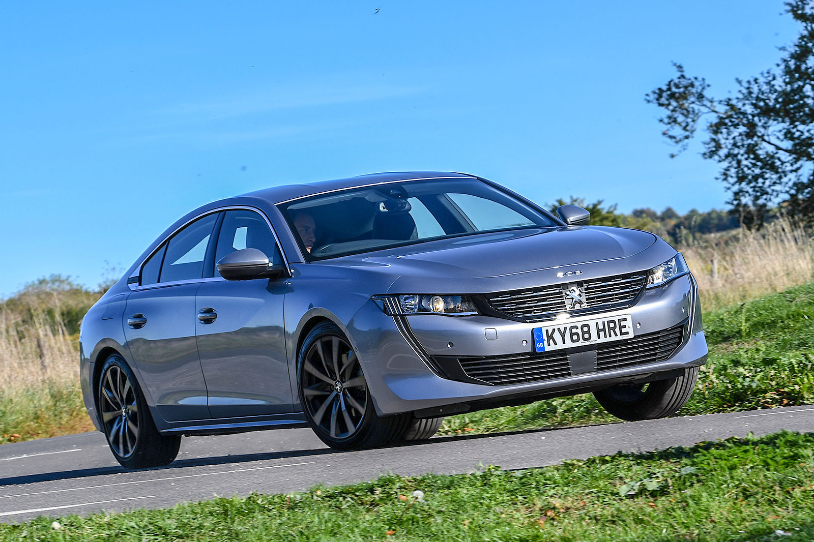 Peugeot 508 driving