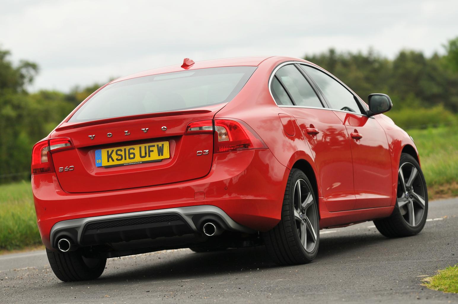 Skoda Superb vs Ford Mondeo vs Volvo S60