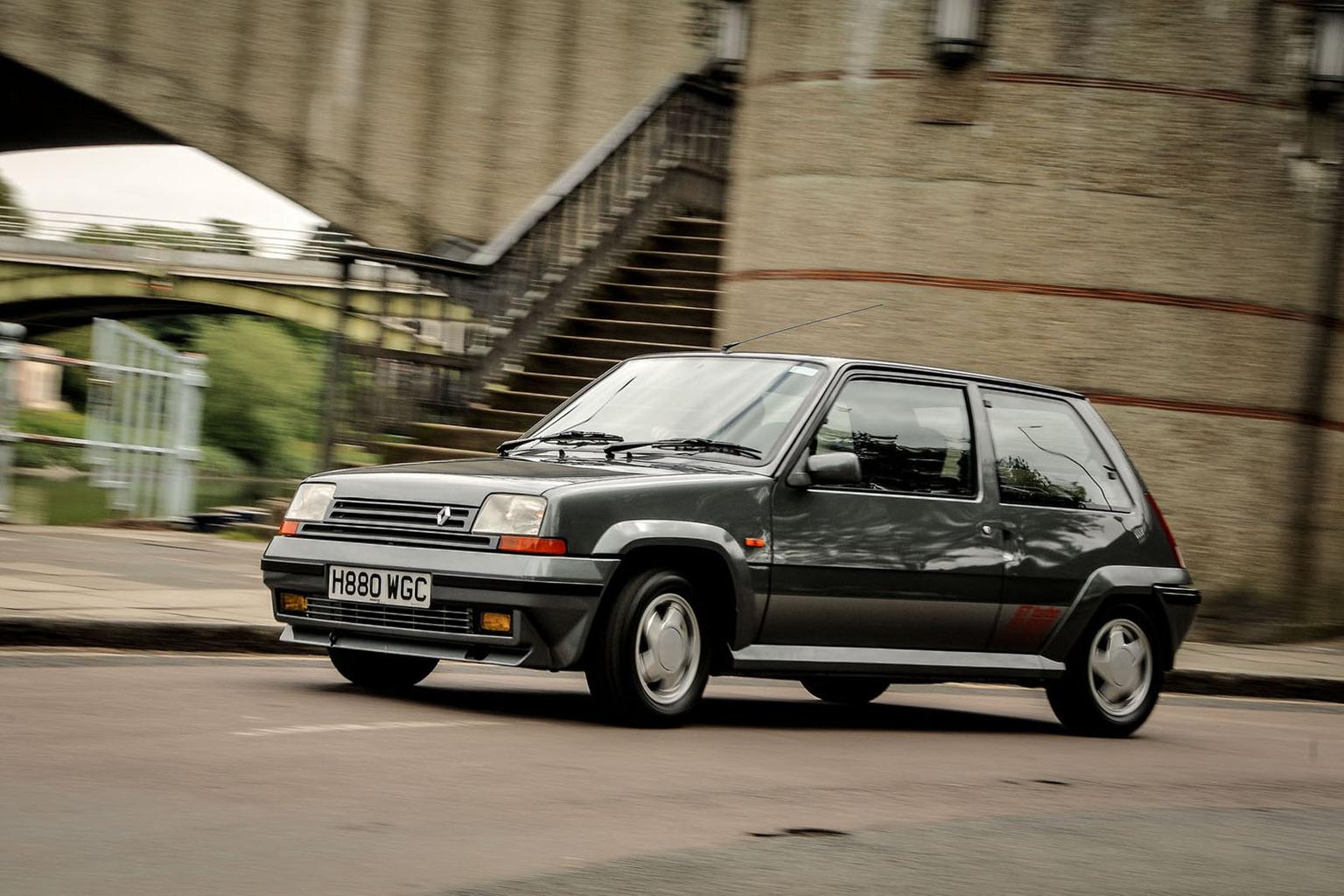 Renault 5 GT Turbo – Rewind Wednesday