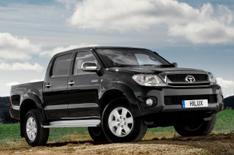 Toyota Hilux face-lifted