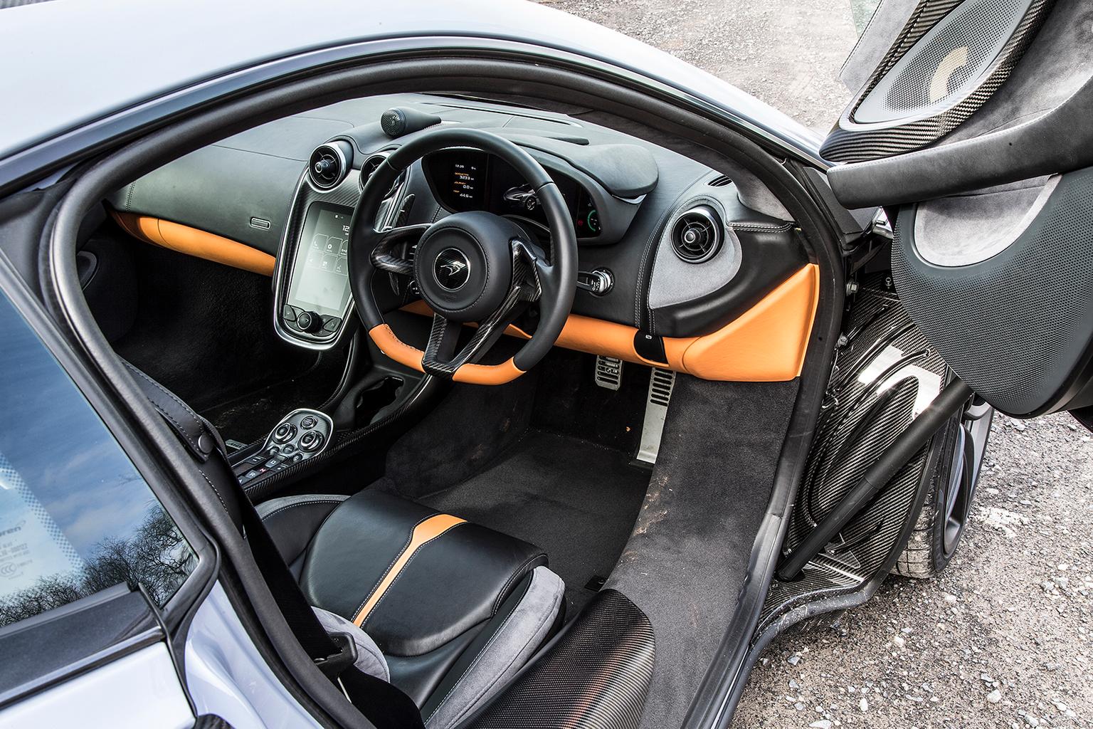 McLaren 570S