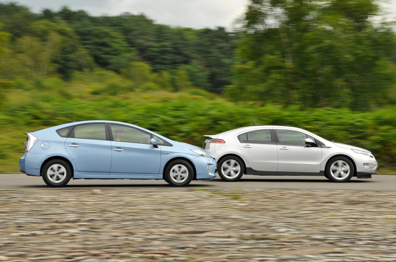 Used test – diesel busters: Chevrolet Volt vs Toyota Prius Plug-In